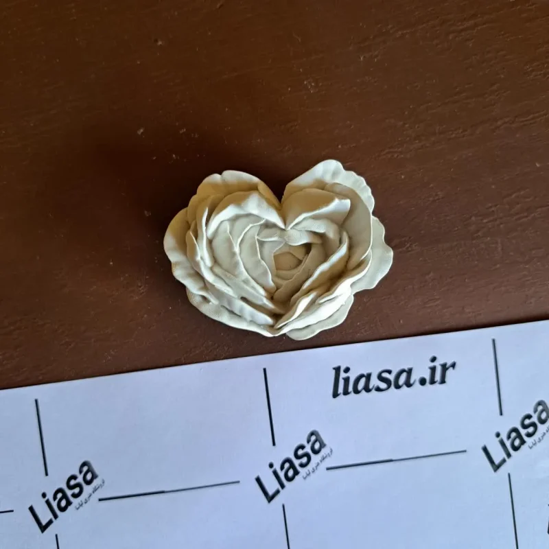 قالب سیلیکونی طرح گل قلبی - Image 1